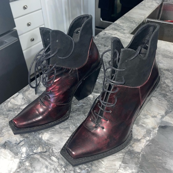 John Fluevog Shoes - Fluevog Heeled Lace-Up Ankle Boots